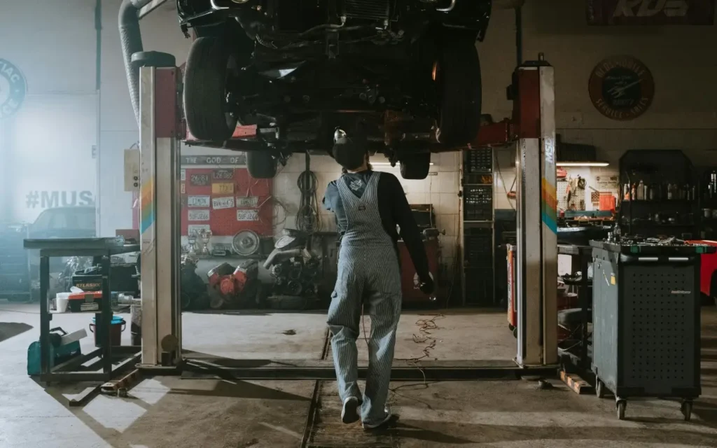 visualización debajo del auto